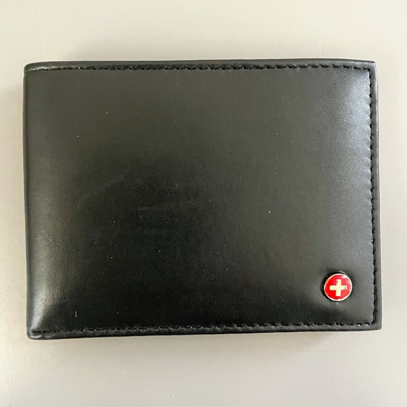 NEW ALPINE SWISS LEATHER WALLET IN BOX - Picture 3 of 9